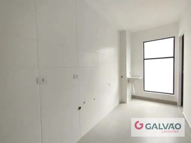 Apartamento 3 quartos e 1 banheiro, para alugar, no bairro Jardim Apucarana em Almirante Tamandaré