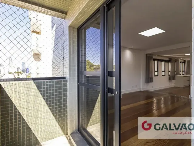 Apartamento 5 quartos e 1 banheiro, para alugar, no bairro Mercês em Curitiba