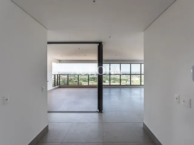 Apartamento com 318m² 3 quartos e 5 banheiros, à venda, no bairro Palhano 1 em Londrina