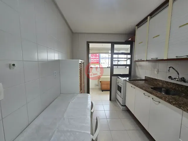 Apartamento com 96m² 3 quartos e 2 banheiros, para alugar, no bairro Rio Branco em Porto Alegre