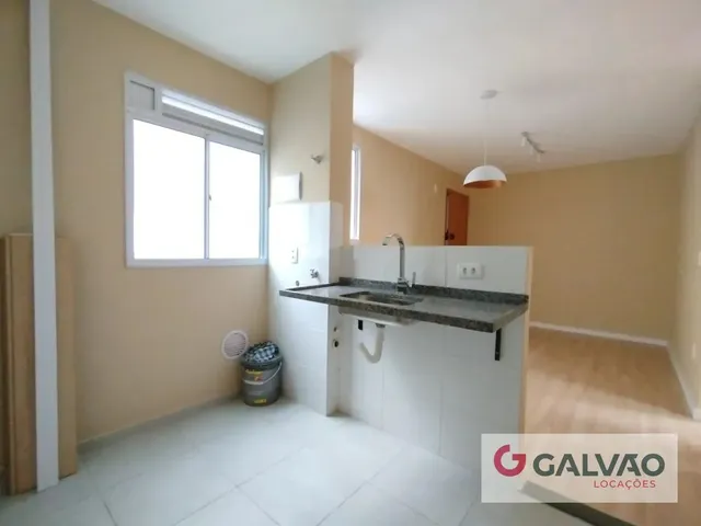 Apartamento 2 quartos e 1 banheiro, para alugar, no bairro Monza em Colombo