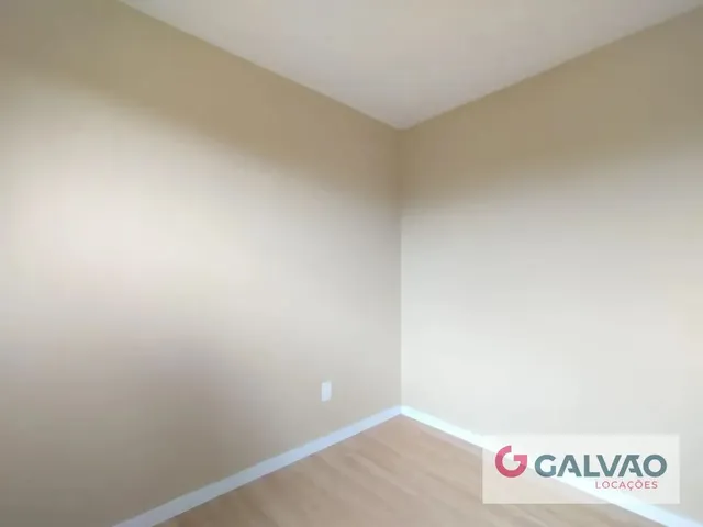 Apartamento 2 quartos e 1 banheiro, para alugar, no bairro Monza em Colombo