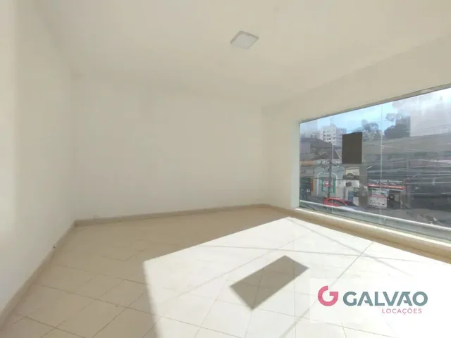 Apartamento 3 quartos e 1 banheiro, para alugar, no bairro Centro em Curitiba
