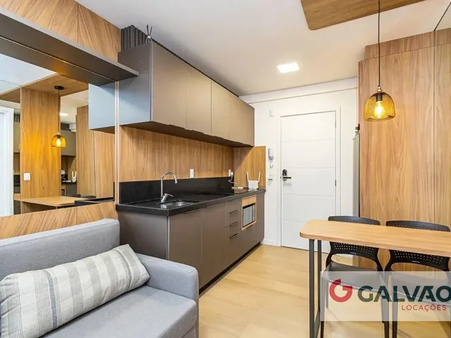 Apartamento para alugar, no bairro Centro em Curitiba