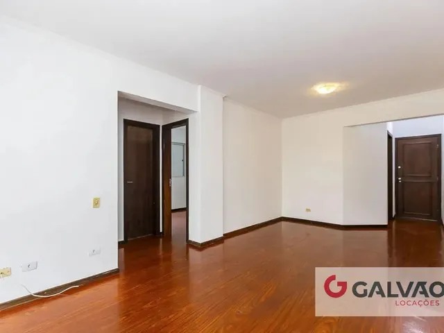 Apartamento 2 quartos e 1 banheiro, para alugar, no bairro Juvevê em Curitiba