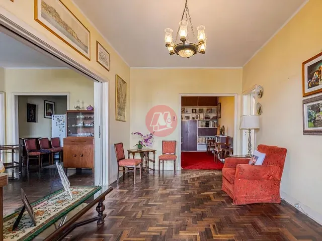 Apartamento com 280m² 4 quartos e 2 banheiros, à venda, no bairro Independência em Porto Alegre