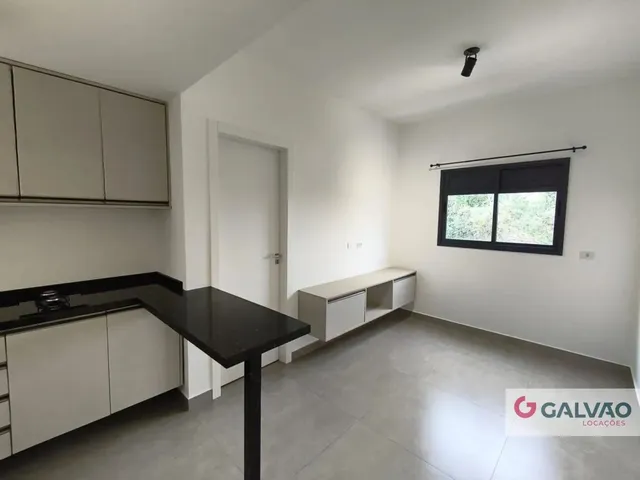 Apartamento para alugar, no bairro Portão em Curitiba