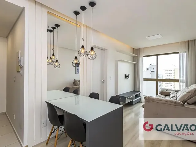 Apartamento para alugar, no bairro Centro em Curitiba
