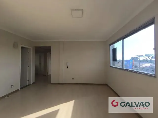 Apartamento 3 quartos e 2 banheiros, para alugar, no bairro Mercês em Curitiba