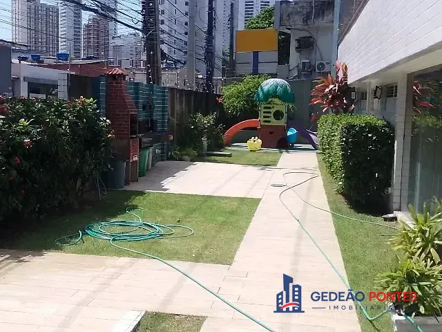 Apartamento com 130m² 4 quartos e 3 banheiros, à venda, no bairro Boa Viagem em Recife