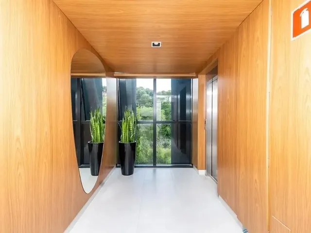 Apartamento 2 quartos e 1 banheiro, para alugar, no bairro Santa Felicidade em Curitiba