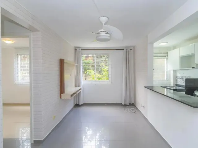 Apartamento 2 quartos e 1 banheiro, à venda, no bairro Portão em Curitiba