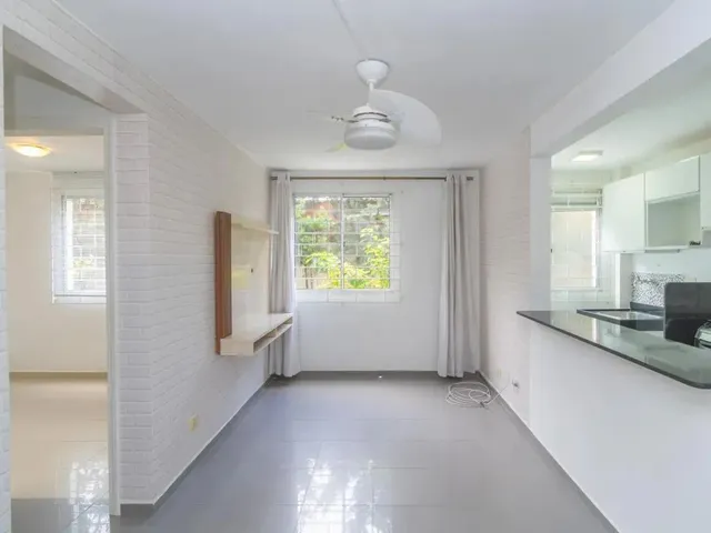Apartamento 2 quartos e 1 banheiro, à venda, no bairro Portão em Curitiba