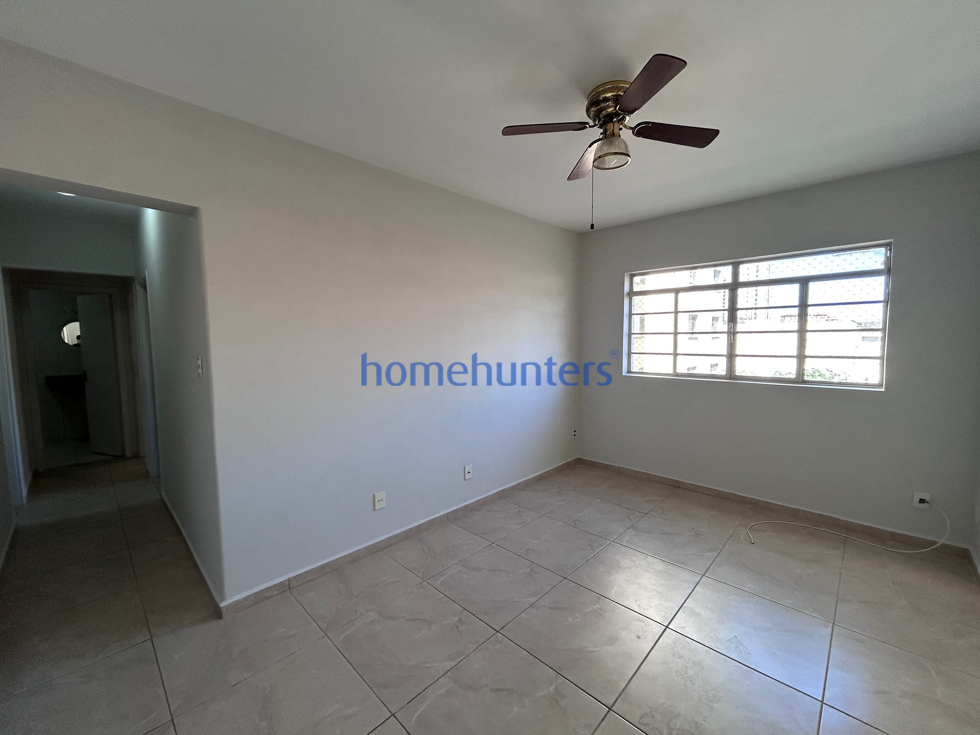 Apartamento para alugar com 2 quartos, 70m² - Foto 2