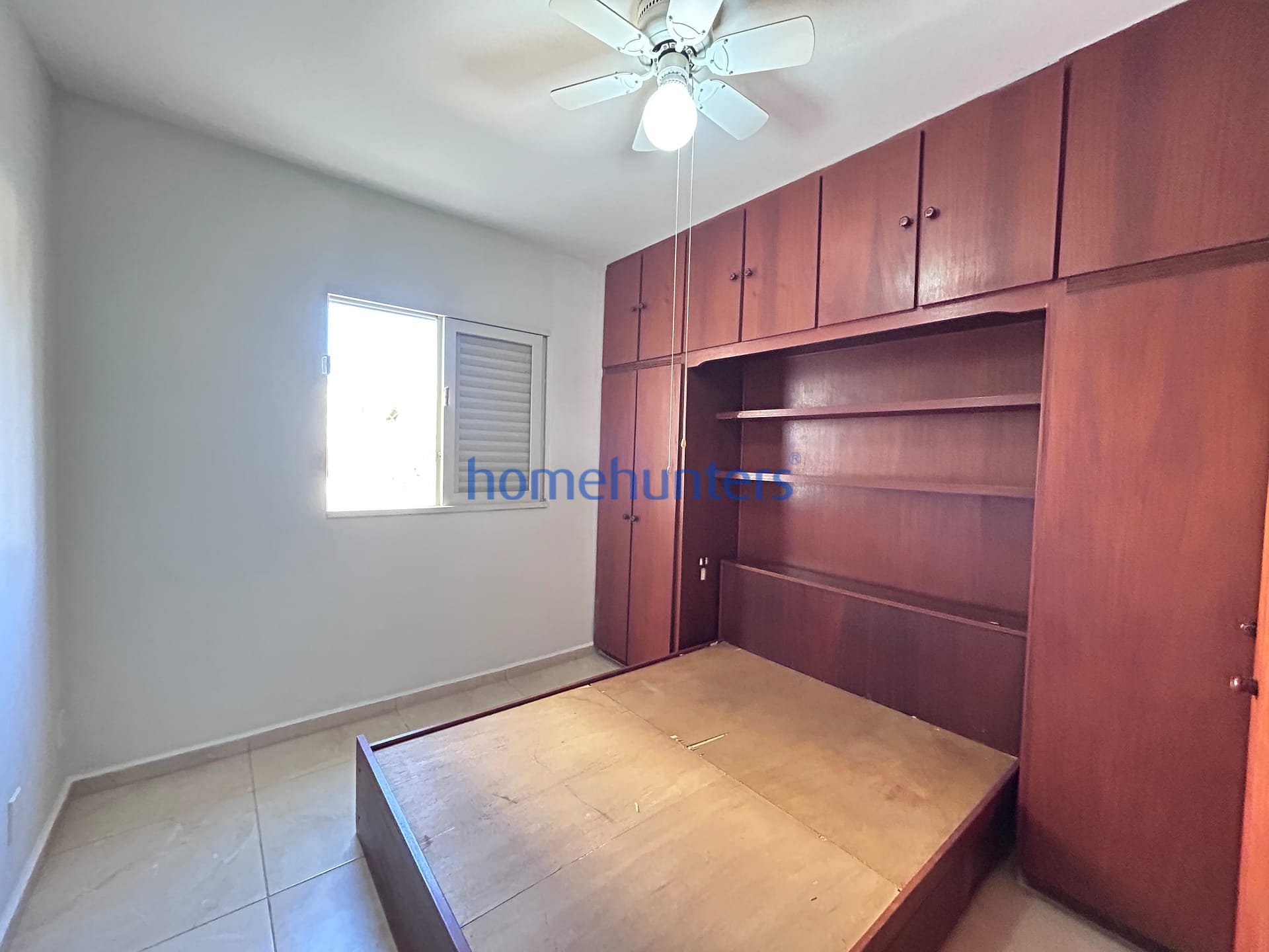 Apartamento para alugar com 2 quartos, 70m² - Foto 24