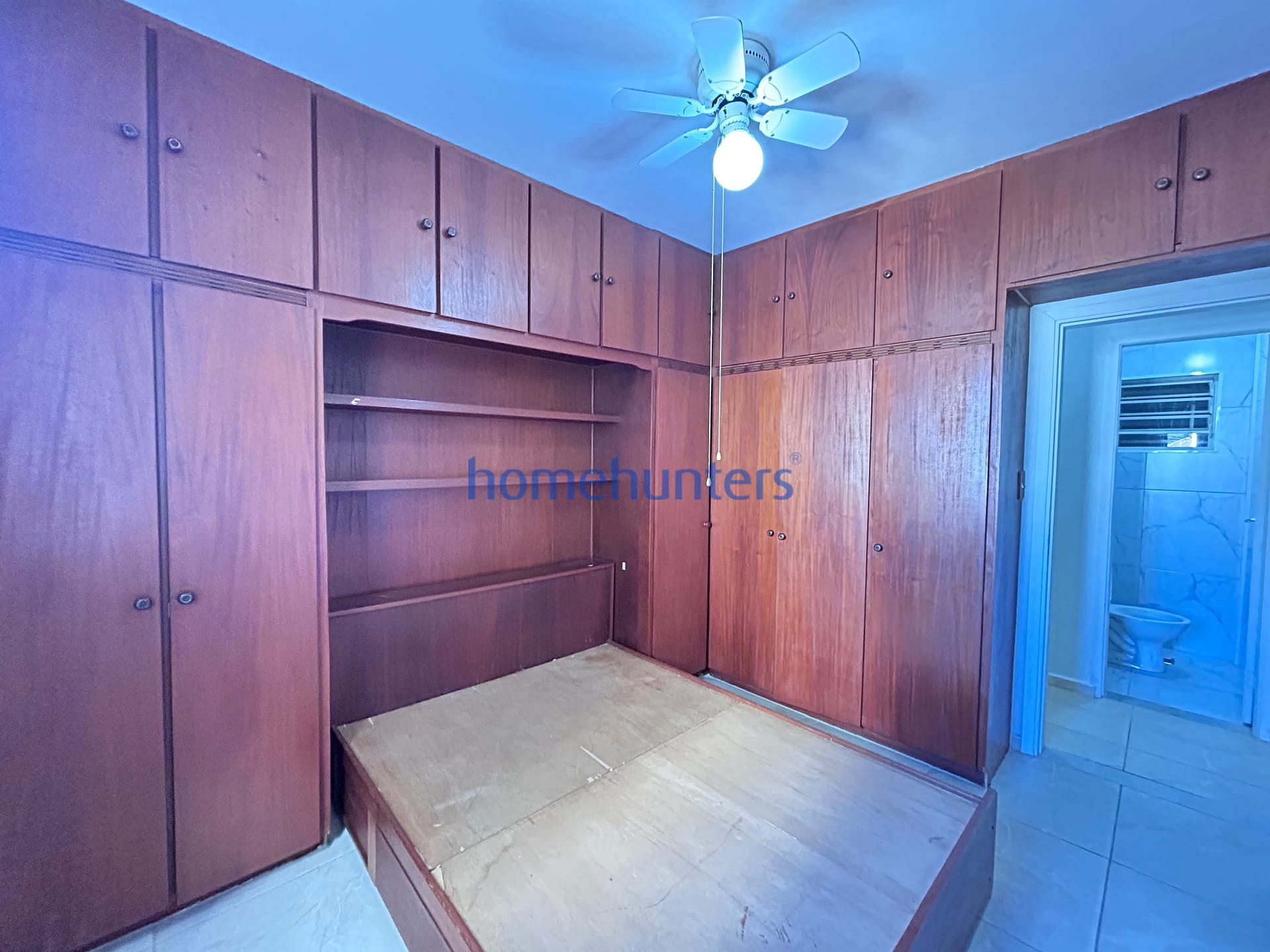 Apartamento para alugar com 2 quartos, 70m² - Foto 25