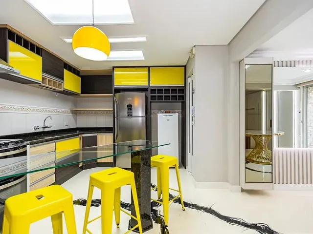 Apartamento 3 quartos e 2 banheiros, à venda, no bairro Água Verde em Curitiba