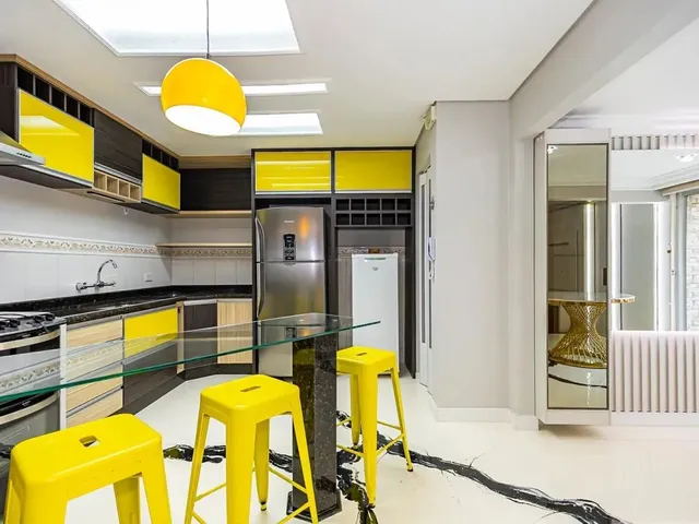 Apartamento 3 quartos e 3 banheiros, à venda, no bairro Água Verde em Curitiba