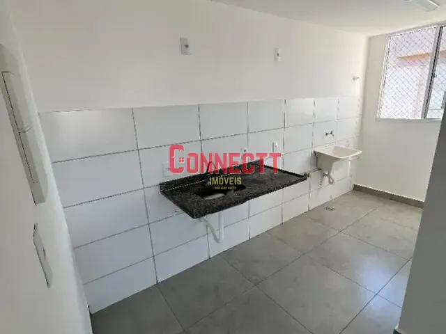 Apartamento com 48m² 2 quartos e 1 banheiro, à venda, no bairro Parque das Oliveiras II em Ribeirão Preto