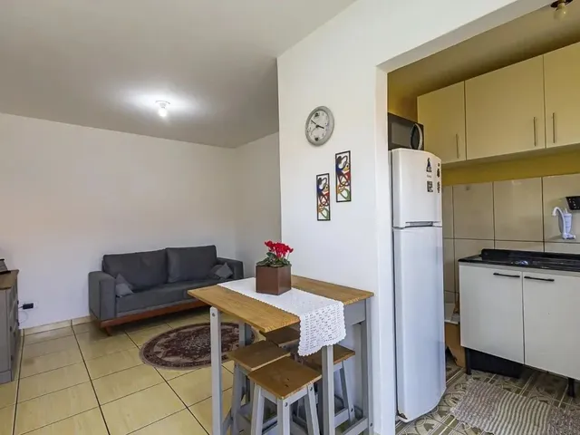 Apartamento 2 quartos e 1 banheiro, à venda, no bairro Campo Comprido em Curitiba