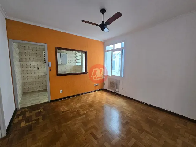 Apartamento 2 quartos e 1 banheiro, para alugar, no bairro Santana em Porto Alegre