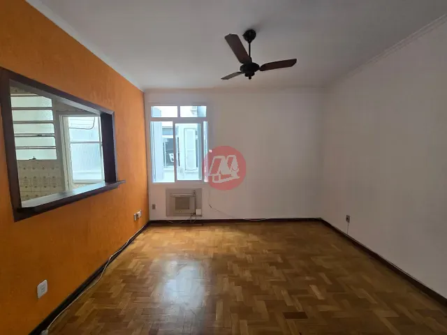 Apartamento 2 quartos e 1 banheiro, para alugar, no bairro Santana em Porto Alegre