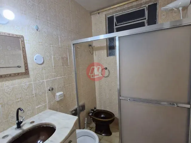 Apartamento 2 quartos e 1 banheiro, para alugar, no bairro Santana em Porto Alegre