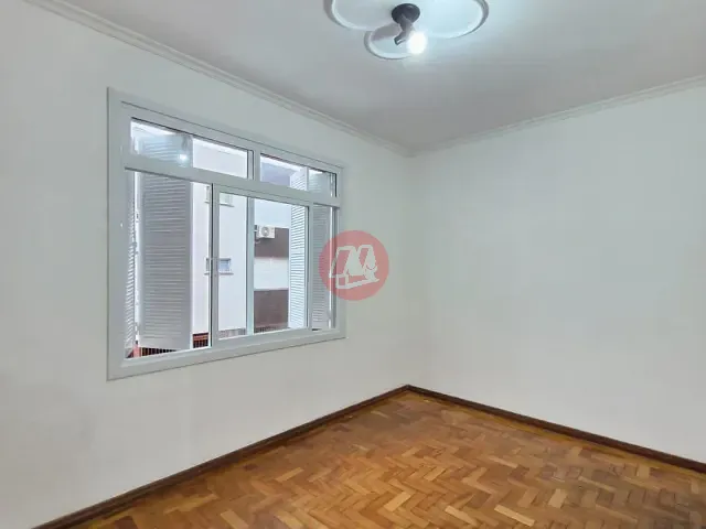Apartamento 2 quartos e 1 banheiro, para alugar, no bairro Santana em Porto Alegre