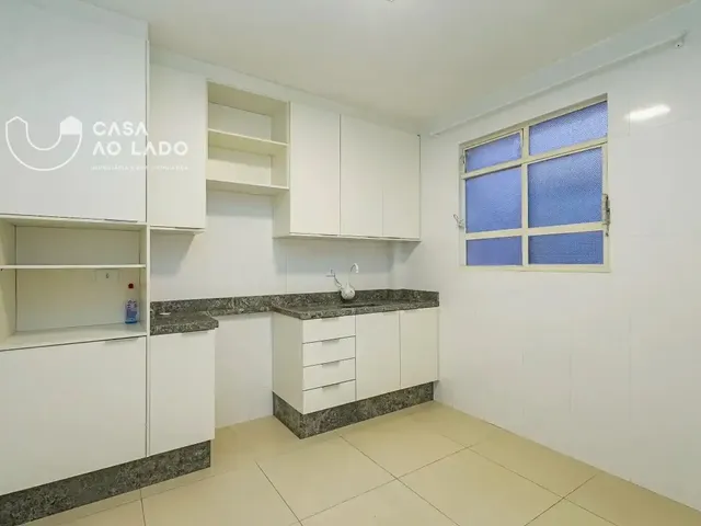 Apartamento 3 quartos e 2 banheiros, para alugar, no bairro Água Verde em Curitiba