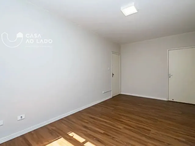 Apartamento 3 quartos e 2 banheiros, para alugar, no bairro Água Verde em Curitiba