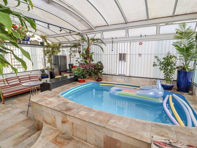 Foto do Apartamento - Este elegante apartamento está à venda no charmoso bairro de Perdizes, na cidade de São Paulo. | Vista Livre