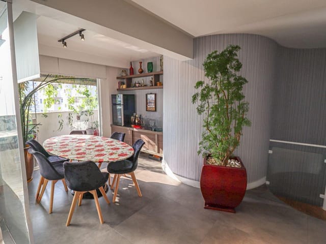 Foto do Apartamento - Este elegante apartamento está à venda no charmoso bairro de Perdizes, na cidade de São Paulo. | Vista Livre