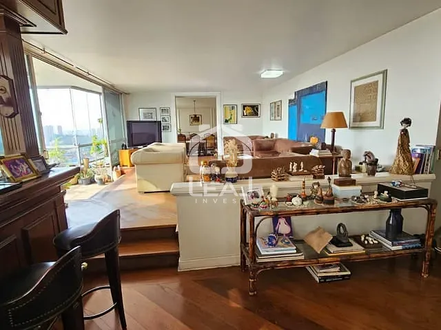 Apartamento com 310m² 6 quartos e 6 banheiros, à venda, no bairro Vila Suzana em São Paulo