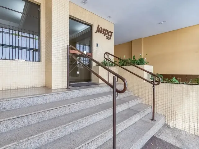 Apartamento 1 quarto e 1 banheiro, à venda, no bairro Centro em Curitiba
