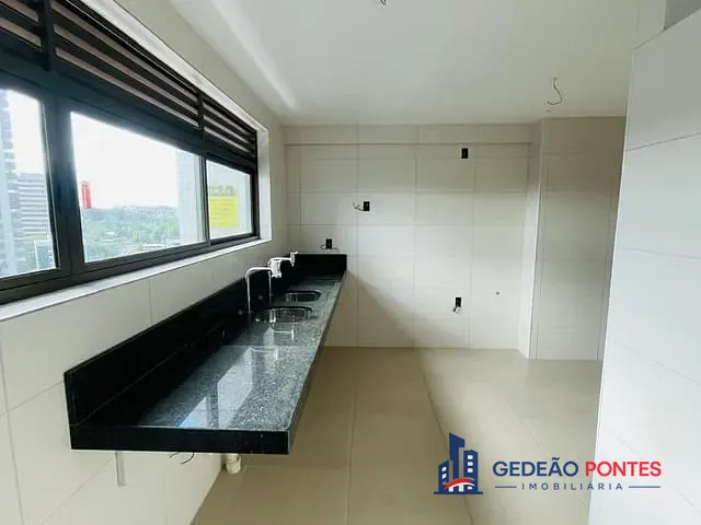 Apartamento com 176m² 4 quartos e 5 banheiros, à venda, no bairro Monteiro em Recife