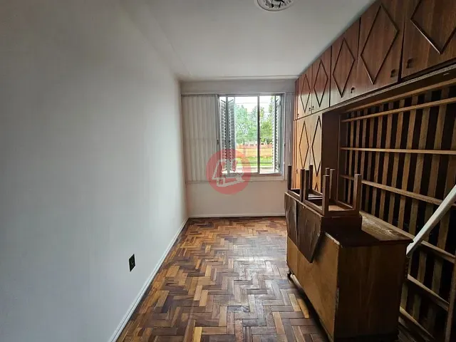 Apartamento 2 quartos e 1 banheiro, à venda, no bairro Santa Cecília em Porto Alegre