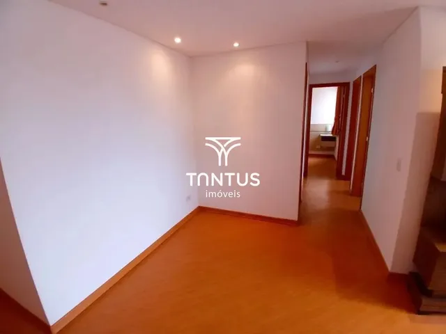 Apartamento 3 quartos e 2 banheiros, para alugar, no bairro Vila Tarumã em Pinhais