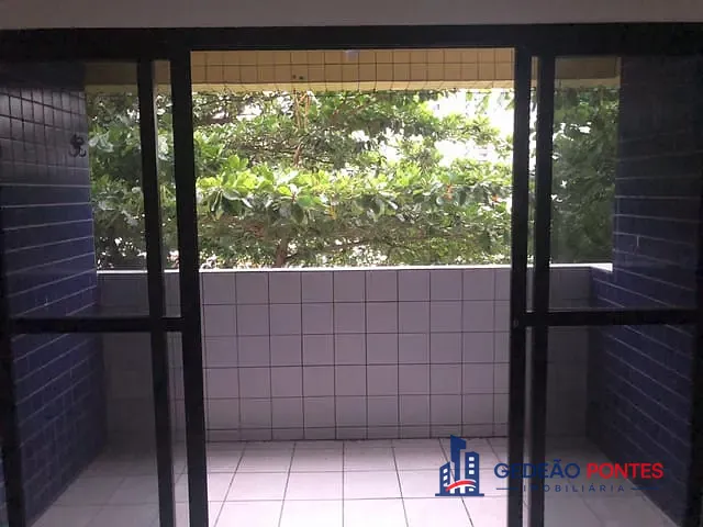 Apartamento com 130m² 4 quartos e 3 banheiros, à venda, no bairro Boa Viagem em Recife