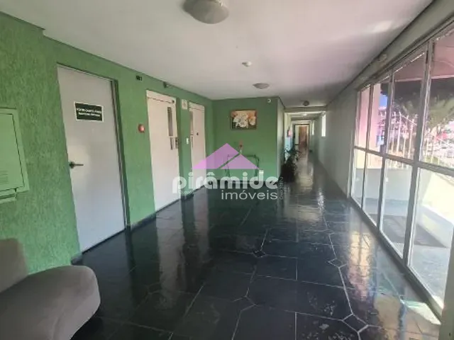 Apartamento com 120m² 3 quartos e 2 banheiros, para alugar, no bairro Centro em São José dos Campos