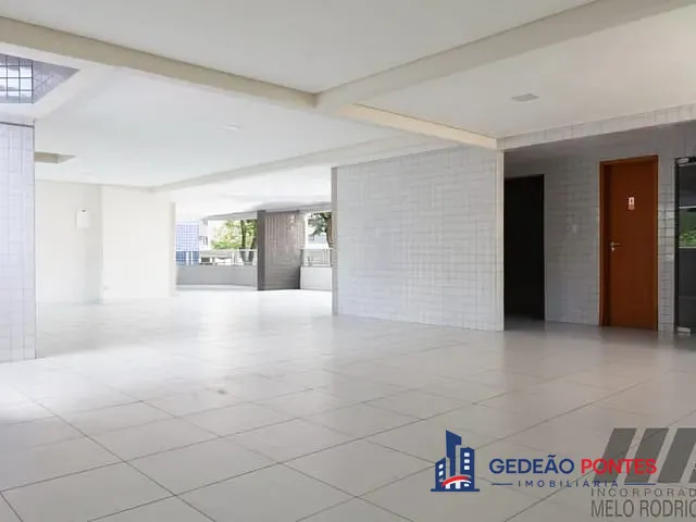 Apartamento com 143m² 4 quartos e 3 banheiros, à venda, no bairro Espinheiro em Recife