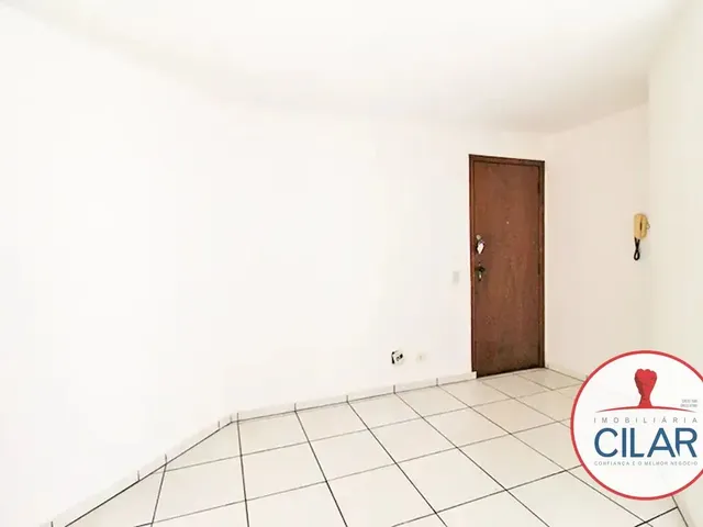 Apartamento 1 quarto e 1 banheiro, à venda, no bairro Cristo Rei em Curitiba