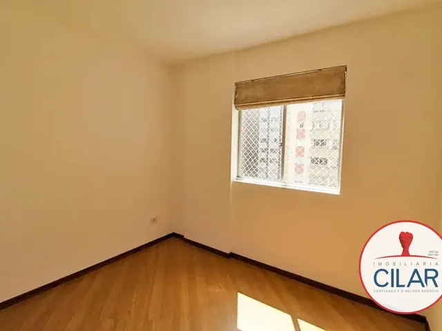 Apartamento 1 quarto e 1 banheiro, à venda, no bairro Cristo Rei em Curitiba