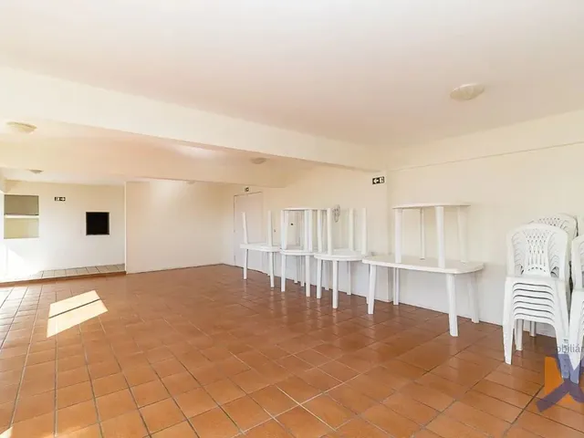 Apartamento 1 quarto e 1 banheiro, para alugar, no bairro Portão em Curitiba