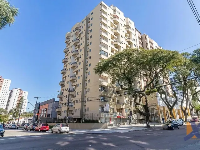 Apartamento 1 quarto e 1 banheiro, para alugar, no bairro Portão em Curitiba
