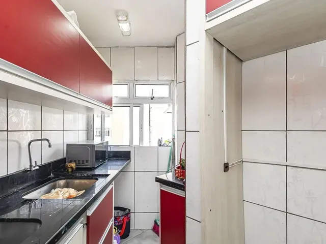 Apartamento 3 quartos e 1 banheiro, à venda, no bairro Campo Comprido em Curitiba