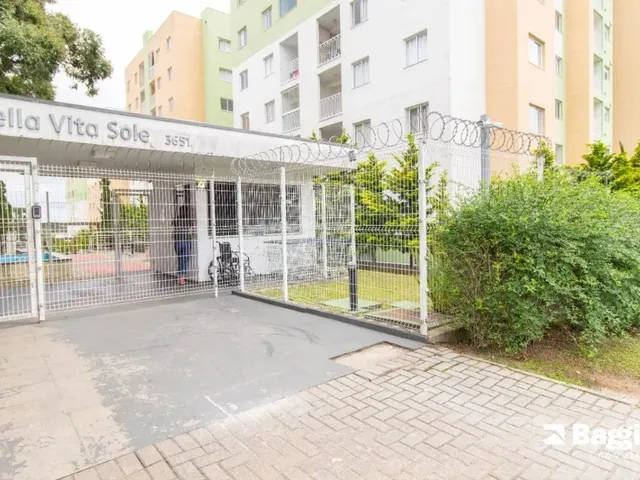Apartamento 2 quartos e 1 banheiro, à venda, no bairro Campo Comprido em Curitiba