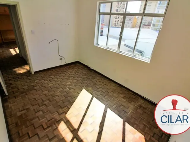 Apartamento 1 quarto e 1 banheiro, à venda, no bairro Centro em Curitiba
