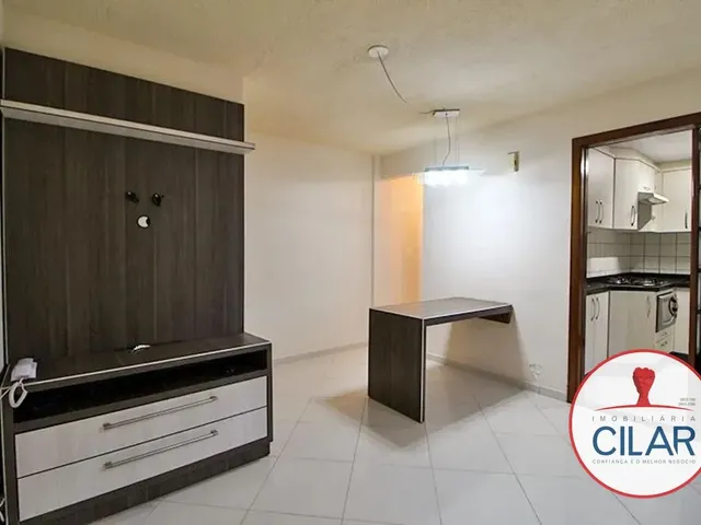 Apartamento 2 quartos e 1 banheiro, para alugar, no bairro Água Verde em Curitiba