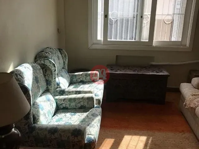 Apartamento com 80m² 2 quartos e 1 banheiro, à venda, no bairro Santana em Porto Alegre