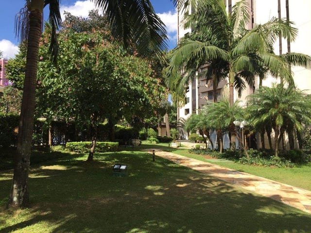 Apartamento com 600m² 4 quartos e 5 banheiros, à venda, no bairro Bosque da Saúde em São Paulo